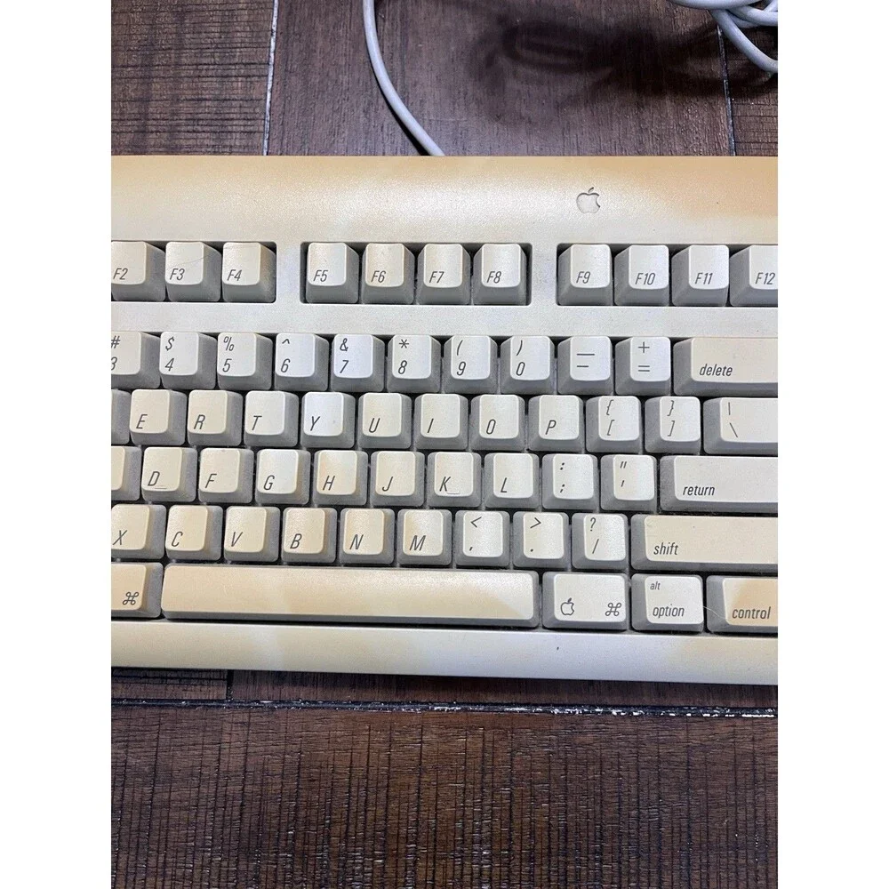 Retro Apple Keyboard M2980 ADB Mac Desktop Computer Accessory 90s